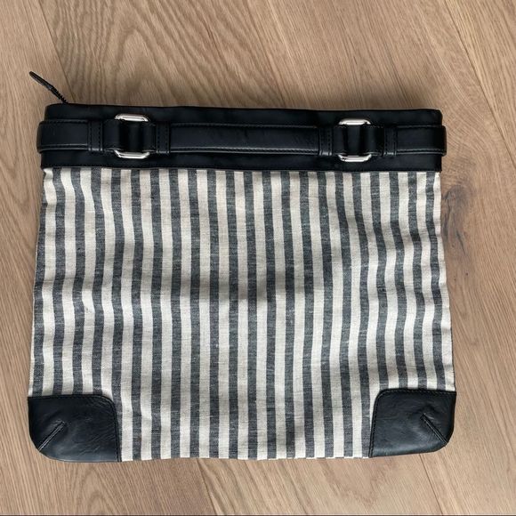 CLUB MONACO LINEN/LEATHER CLUTCH - Picture 2 of 12